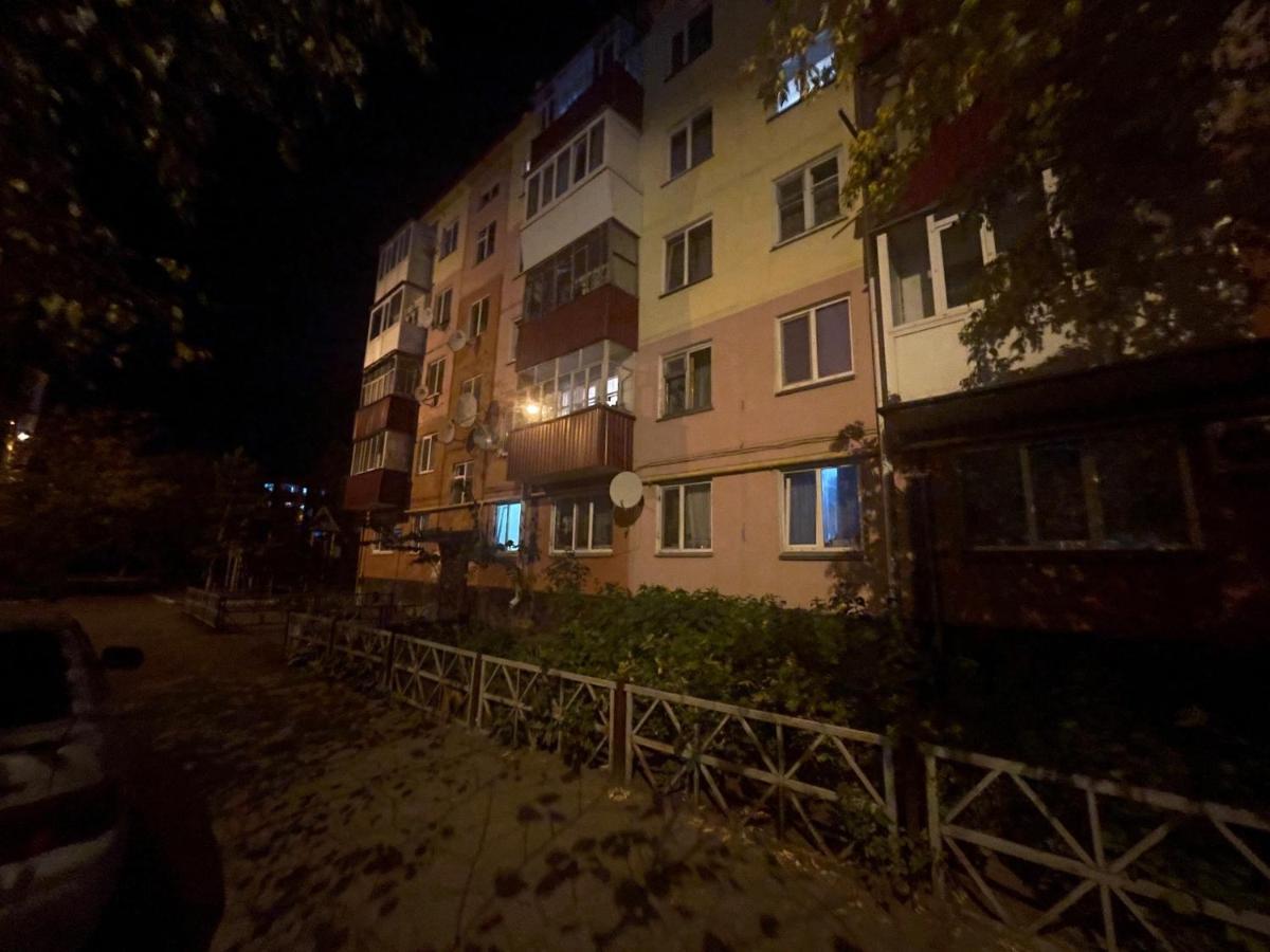1-Комн. Квартира Целиком Интернациональная 32 С Гостиничным Сервисом Petropawlowsk Exterior foto
